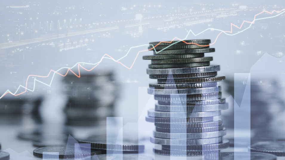 Stakke med mønter og kurver.