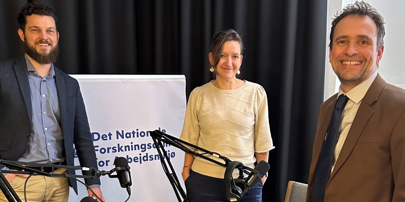 Steffen Bohni, Jeppe Ajslev og Grit Munk i podcaststudiet