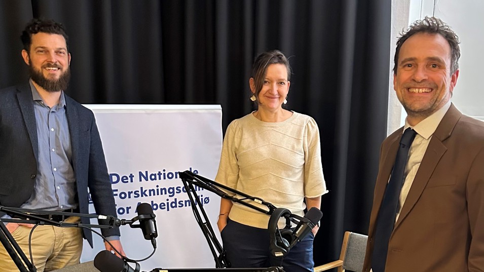 Steffen Bohni, Jeppe Ajslev og Grit Munk i podcaststudiet